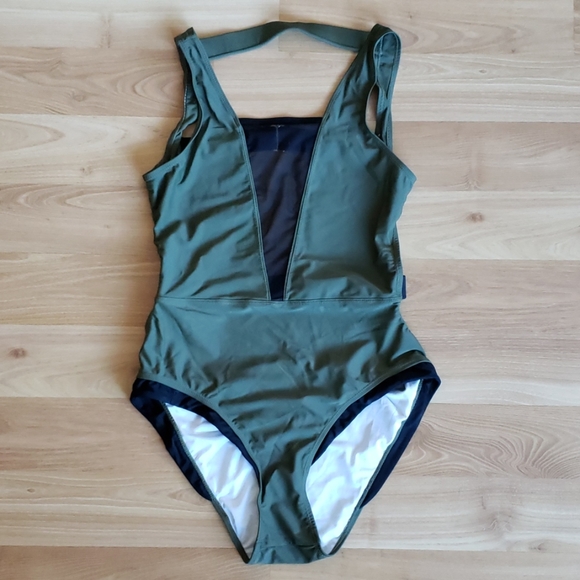Cupshe Green Mesh Swimsuit - Picture 2 of 4
